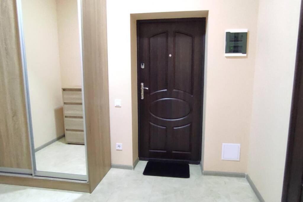 Абсолютно Новая Квартира-Студия В Жк Барский Zarvantsy Exterior photo